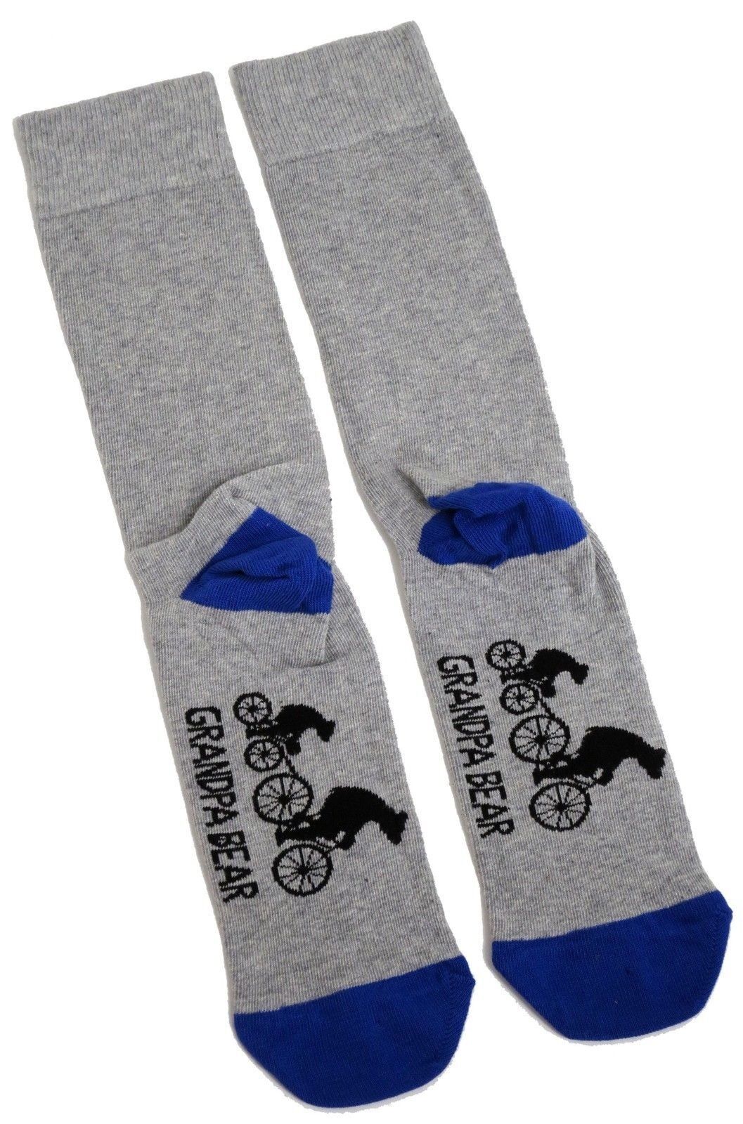 Herrensocken mit Aufschrift „Opa Bear On Bike“ für Opa