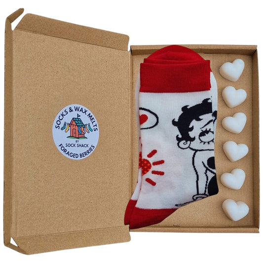 Betty Boop In Mini Dress Hearts & Kisses Mens Socks & Wax Melts Gift Set