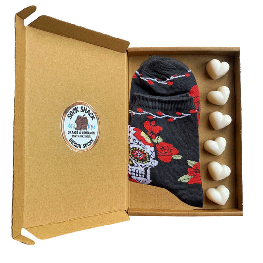Dia De Los Muertos Day Of The Dead Sugar Skulls Ladies Socks Wax Melts Gift Set