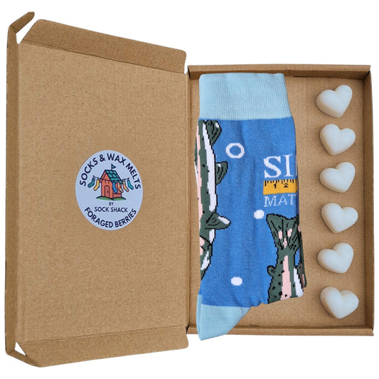Leaping Salmon Fishing Fisherman Gift "Size Matters" Mens Blue Socks & Wax Melts Gift Set