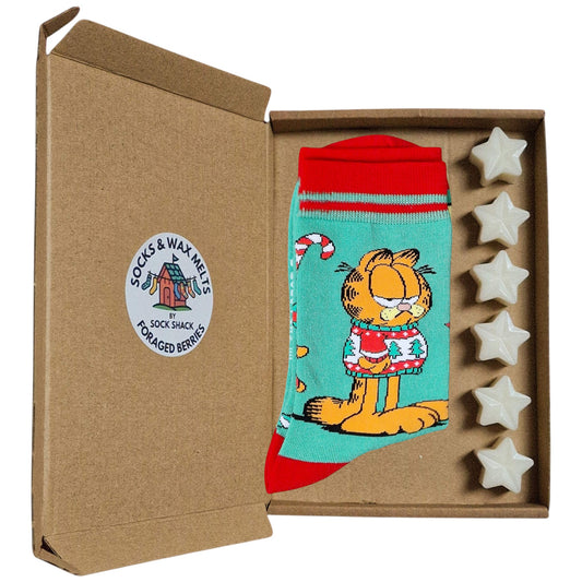 Garfield Grumpy Cat Wearing His Christmas Jumper Ladies Green Socks & Wax Melts Gift Set
