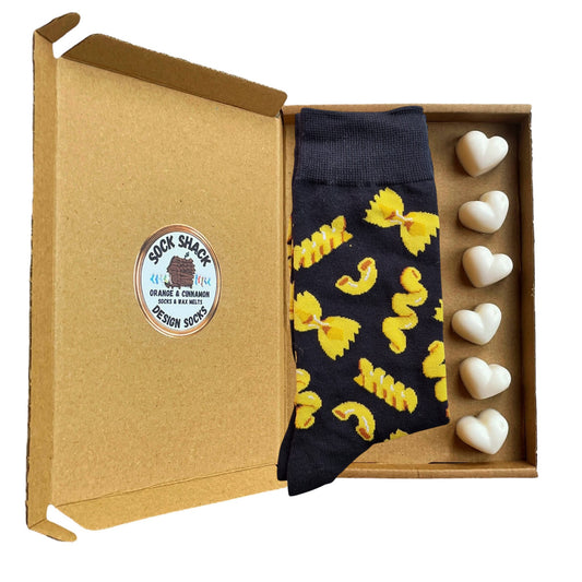 Penne Fafalle Cascading Pasta Italian Chef Food Mens Socks & Wax Melts Gift Set