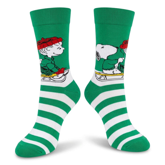 Snoopy & Linus Winter Sledging Peanuts Christmas Mens Green Socks