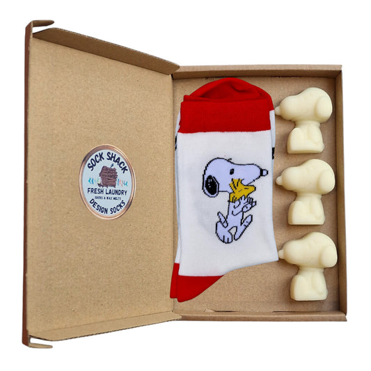 Snoopy Woodstock Zigzag Toe Peanuts Beagle Dog Mens Socks & Wax Melts Gift Set