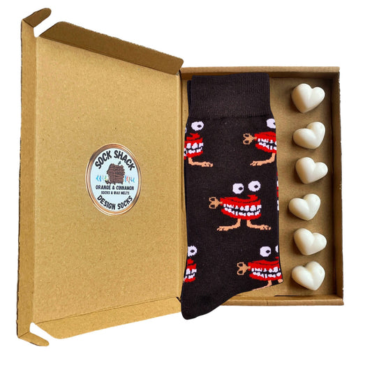 Chattering False Teeth Clockwork Dental Dentist Mens Socks & Wax Melts Gift Set